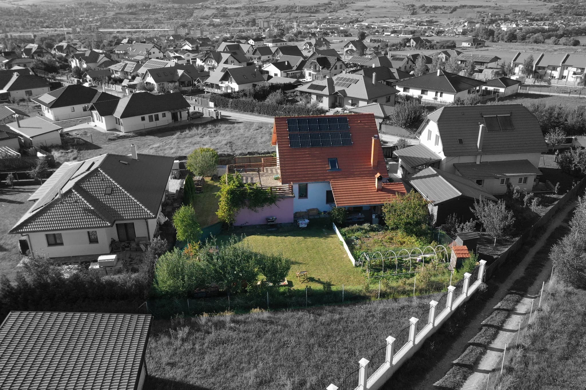 ELADÓ ház a Szászoktáborában – 6. bélyegkép